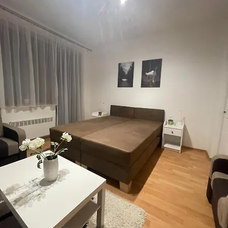 Studio 101 Fatrapark 1 Ружомберок Екстер'єр фото