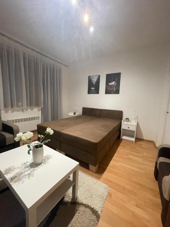 Apartment 101 Fatrapark 1 *